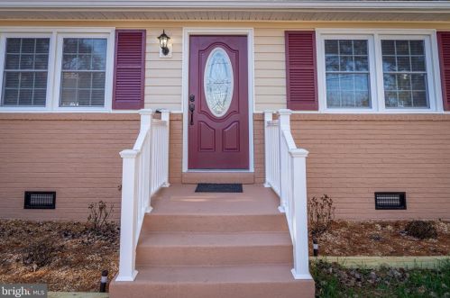 108 Marye Ln, Richmond National Battlefiel, VA 22835-1610