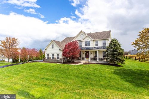 38790 Dutchmans Knoll Dr, Lovettsville, VA 20180-2787