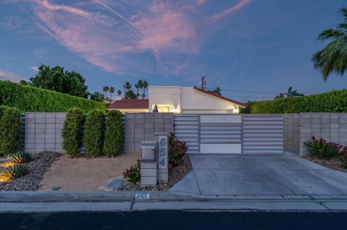 654 Calle Marcus, Palm Springs, CA 92262-6149