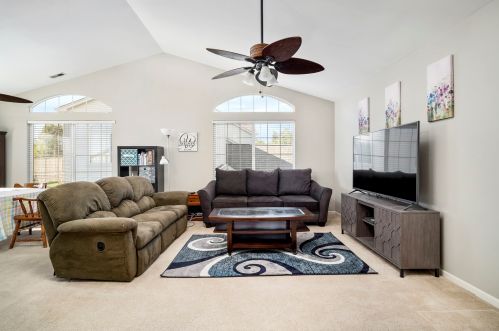 1614 Fieldstone Dr, Joliet, IL 60404-8102