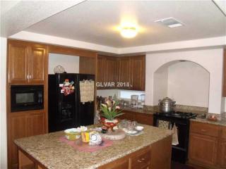 6684 Ironbound Bay Ave, Las Vegas NV  89139-6131 exterior