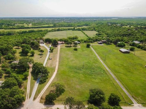 8959 Hilltop Rd, Argyle, TX 76226-5012