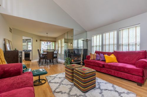 1288 Donegal Ct, Carol Stream IL  60188-6012 exterior