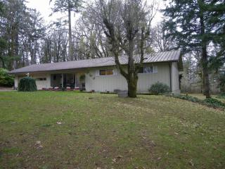 34411 Grenz Ln, Albany, OR 97322-9523