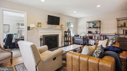 10130 Brookmoor Dr, Silver Spring MD 20901-2712 exterior