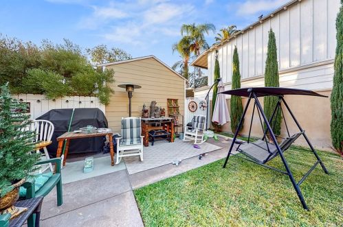 530 West St, Anaheim CA  92801-4707 exterior