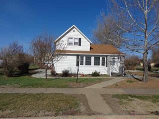 403 3rd Ave, Reeder, ND 58649-4929