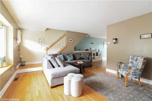 63 Fountain Dr, Westerly, RI 02891-3039