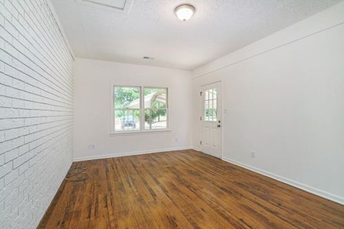 1640 Athens Hwy, Jefferson GA  30549-5824 exterior