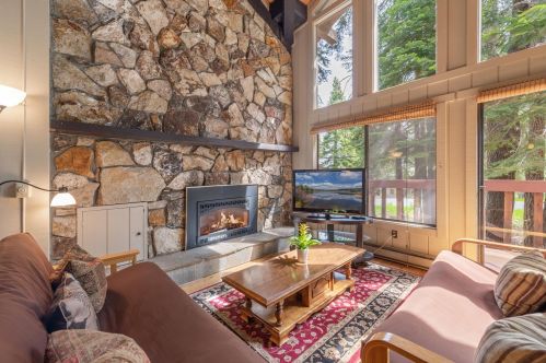 13435 Weisshorn Ave, Truckee, CA 96161-6657