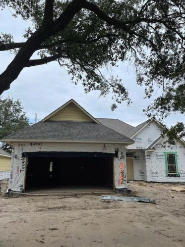 313 Linden St, Angleton, TX 77515-3235