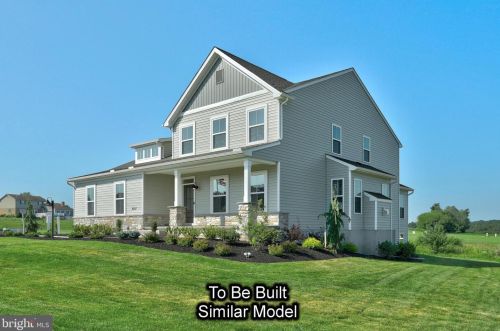 4053 Country Dr, York, PA 17315-3523