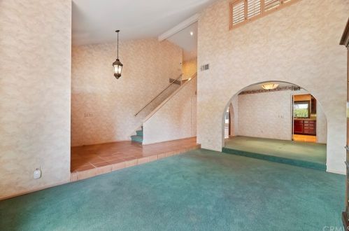 6535 Rycroft Dr, Riverside CA  92506-5314 exterior