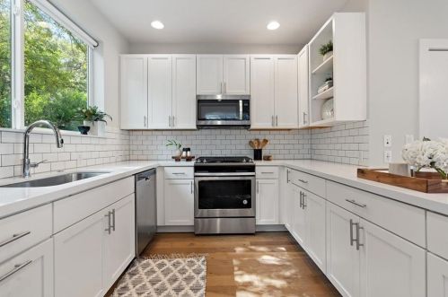 3201 Aldwyche Dr, Austin TX  78704 exterior