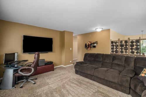 1467 Bar Harbor Ct, Pingree Grove IL  60140-2077 exterior