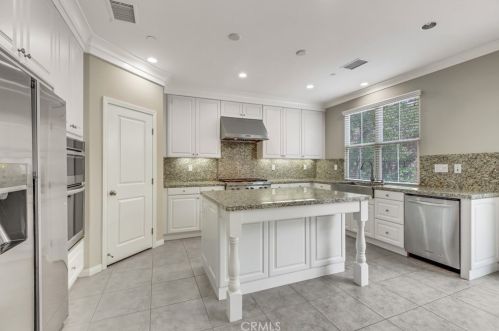 81 Kimbal, Irvine CA  92620 exterior