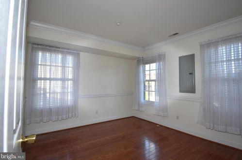 18 Washington Ave, Tavistock NJ  08033-3319 exterior