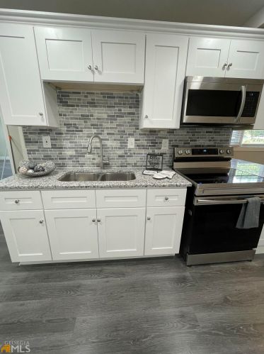 123 Dahlia Ave, Atlanta GA  30314-1207 exterior