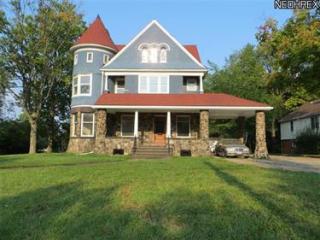241 Center Rd, Cleveland OH  44146-2741 exterior