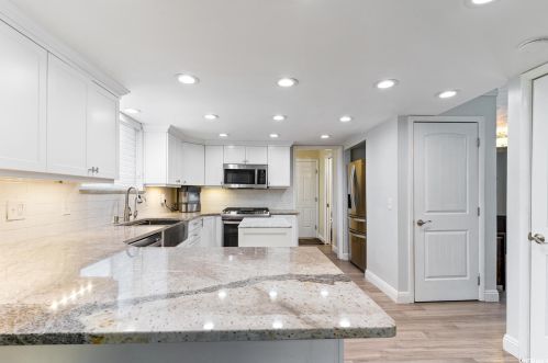 2187 Laver Ct, Sandy UT 84092-4112 exterior