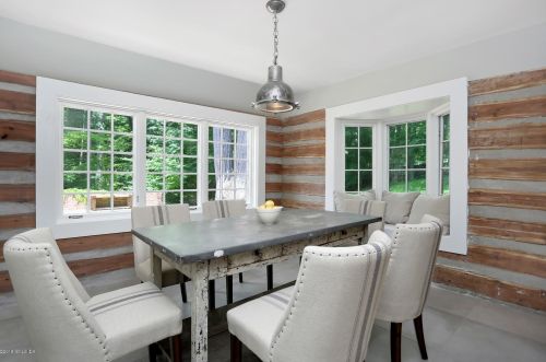 131 Old Mill Rd, Greenwich CT  06831-3015 exterior
