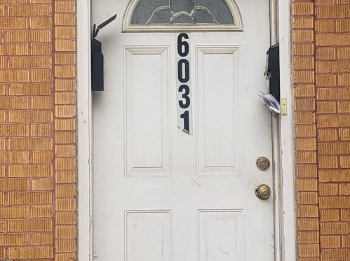 6031 Paulina St, Chicago, IL 60660-2352