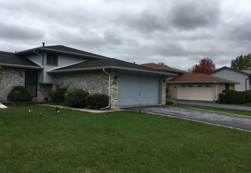 18642 Willow Ave, Country Club Hills, IL 60478-5545