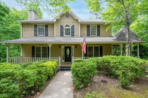337 Westover Dr, Holly Springs, GA 30188-1807