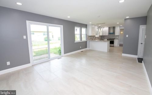 1865 Greymont St, Philadelphia PA  19116-3829 exterior