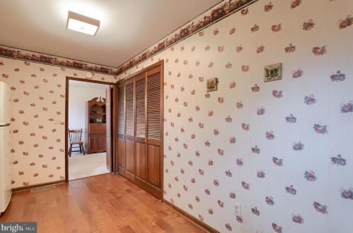 154 Amsterdam Rd, Lancaster PA  17603-9719 exterior