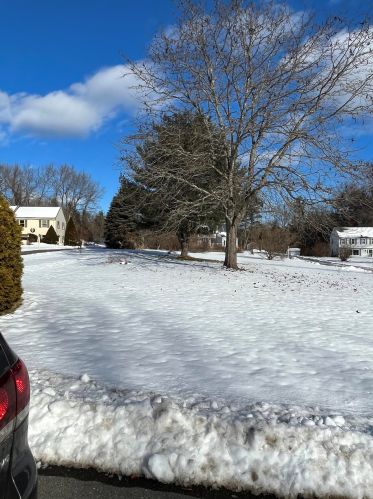 8 Wryan Rd, Derry, NH 03038-5604
