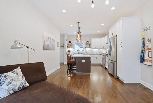 2552 Knox St, Atlanta GA  30317-2830 exterior