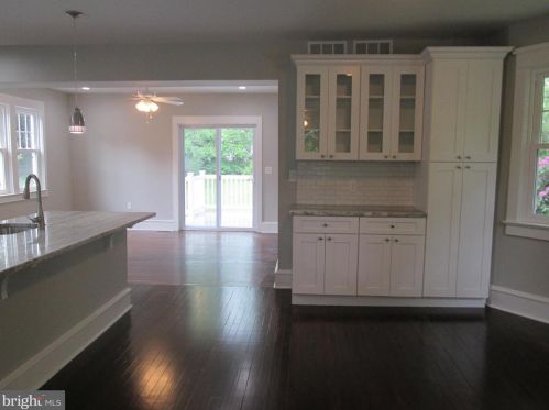 1105 Sycamore St, Haddon Heights NJ  08035-1615 exterior