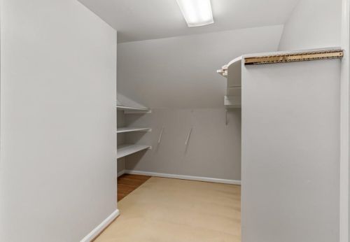 325 Hunters Gln Ct, Atlanta GA  30328-1710 exterior