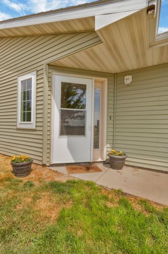 106 Glenshire Blvd, Watkins, MN 55389-1251