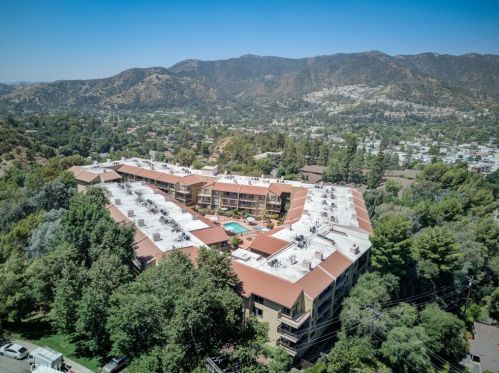 3481 Stancrest Dr, Glendale CA 91208-1353 exterior