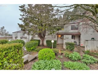 10625 Canterbury Ln, Portland OR  97224-3859 exterior