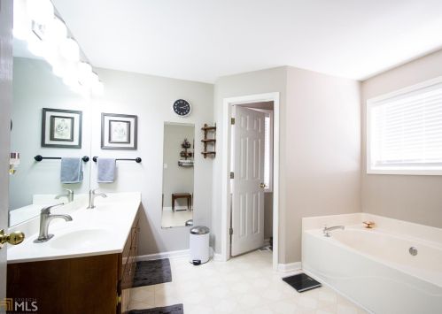 205 Regents Park, Stockbridge, GA 30281-6914