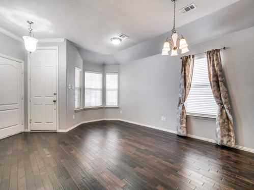 325 Perkins Dr, Argyle TX  76226-5573 exterior