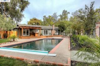 1550 Finley Rd, Pleasanton, CA 94588-9404