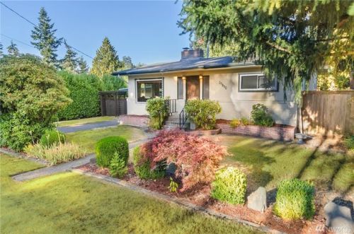 15850 10th Ave, Seattle WA  98166-2906 exterior