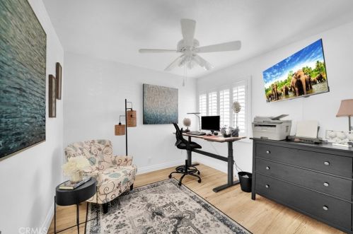 8696 La Playa Cir, Santa Ana CA 92708-5010 exterior