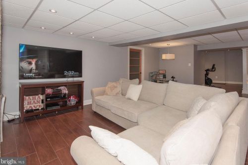 255 Lower Magothy Beach Rd, Severna Park MD  21146-2118 exterior