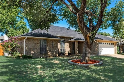 1507 Stratford Dr, Midlothian, TX 76063-3357
