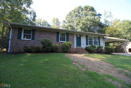 475 Bowman St, Lavonia, GA 30553-1417