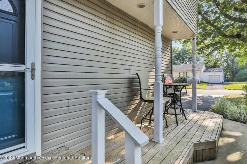 13 Jefferson St, Tinton Falls NJ 07701-5751 exterior