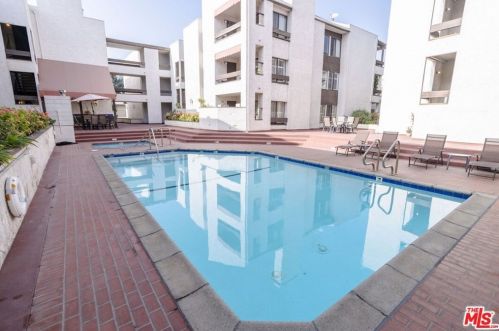 1325 Valley View Rd, Glendale CA  91202-1754 exterior