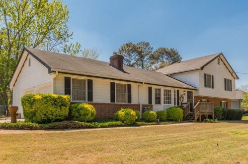 2428 Mountain View Rd, Lithonia, GA 30078-2239
