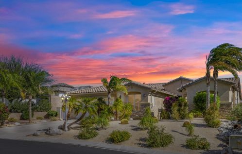 924 Tierra Ln, Palm Springs, CA 92262-1206