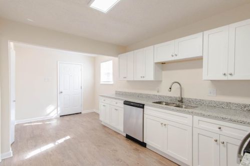 2006 Woodnote Ln, Garland TX 75040-5951 exterior